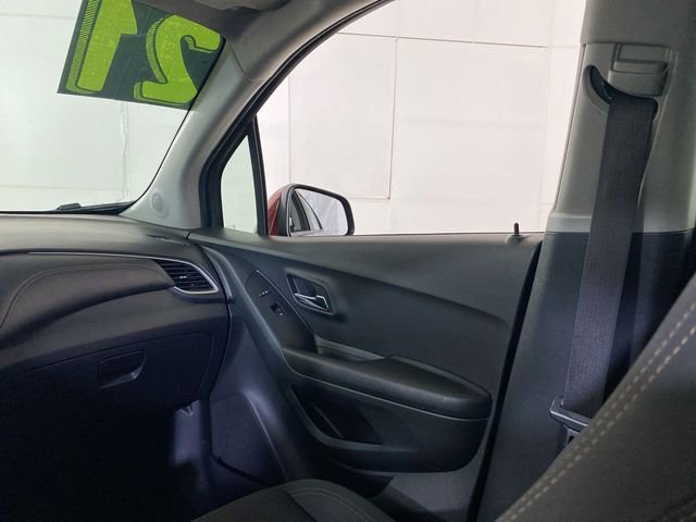 Used 2021 Chevrolet Trax LS AWD/4WD image 11