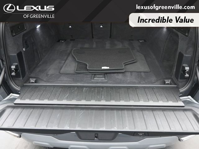 Used 2024 BMW X5 xDrive40i w/ Parking Assistance Package image 31