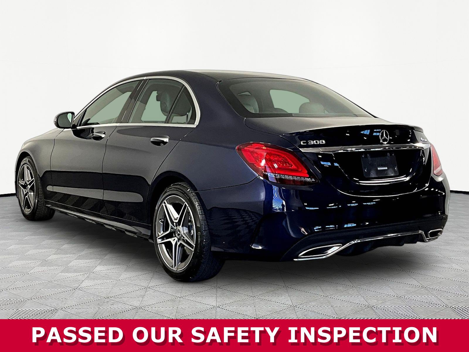 Used 2021 Mercedes-Benz C 300 4MATIC Sedan image 4