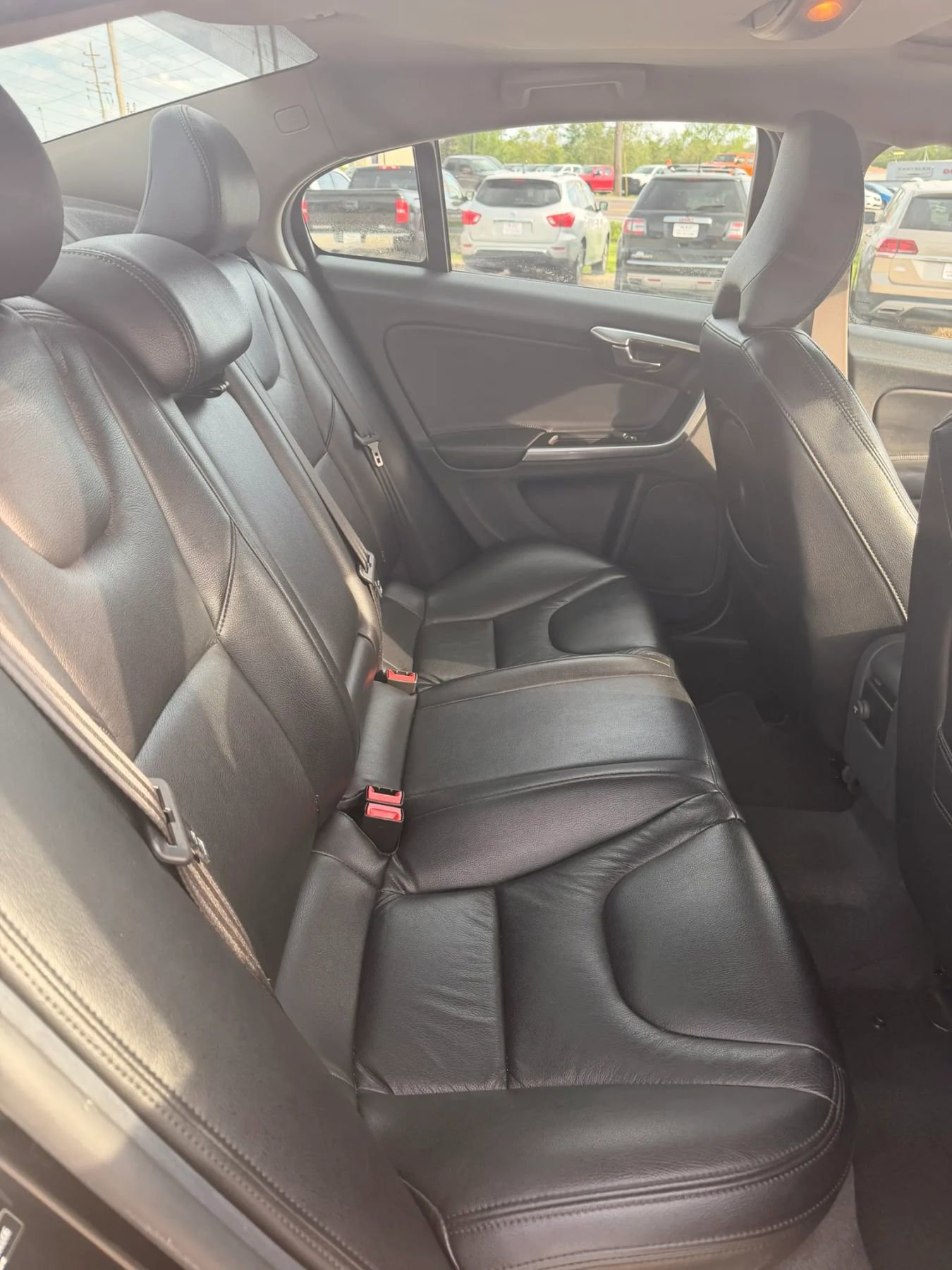 Used 2015 Volvo S60 T5 image 19