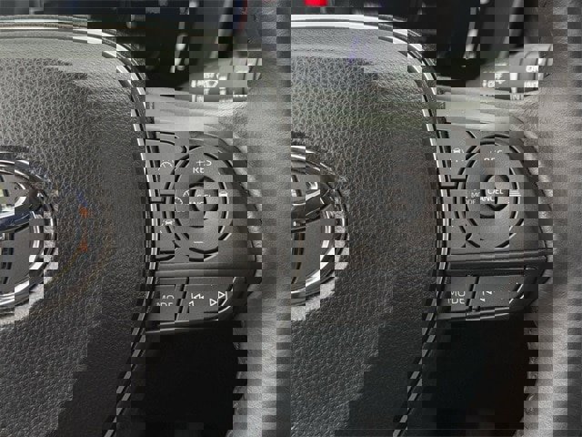 Used 2023 Toyota Corolla Cross XLE image 15