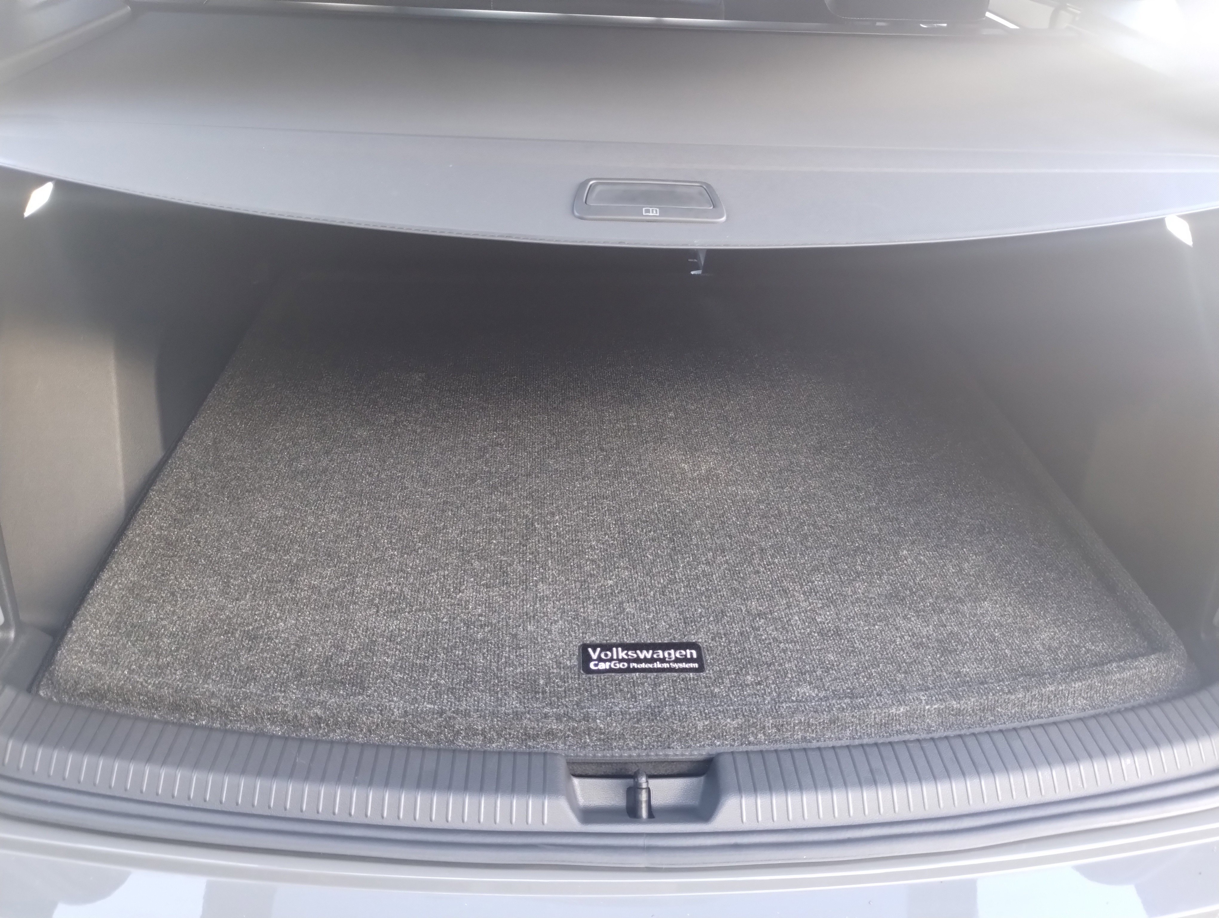 Used 2024 Volkswagen Atlas Cross Sport SEL image 19