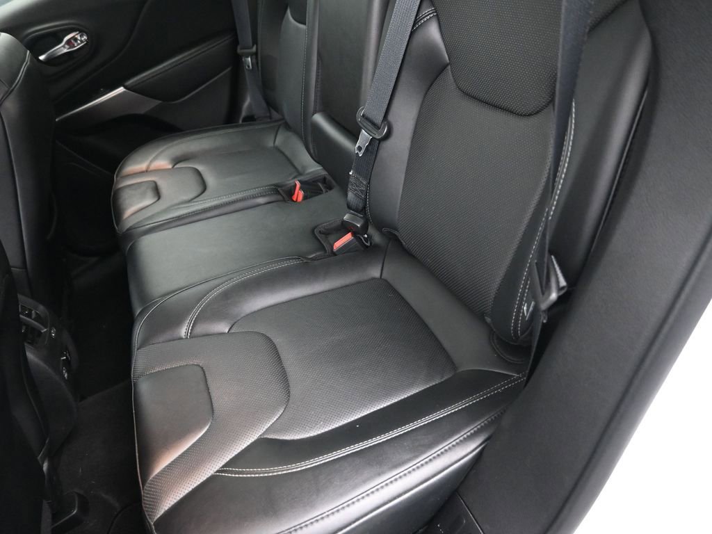 Used 2022 Jeep Cherokee Limited image 22