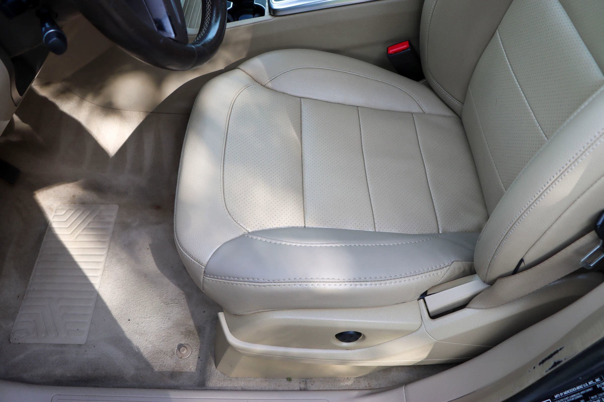 Used 2015 Mercedes-Benz ML 350 2WD w/ Premium 1 Package image 16