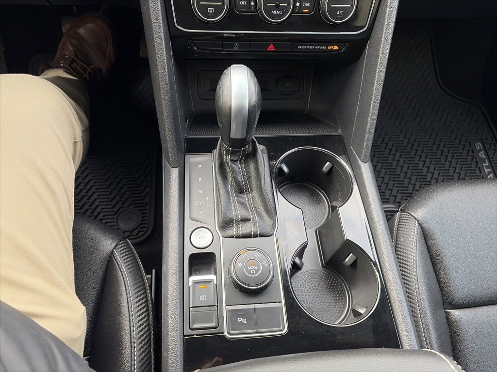 Certified 2023 Volkswagen Atlas Cross Sport SE w/ Panoramic Sunroof Package image 20