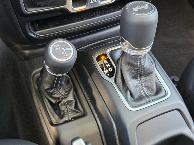 New 2026 Jeep Wrangler Unlimited Sahara AWD/4WD image 17