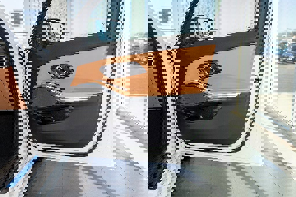 New 2026 BMW 330i xDrive Sedan w/ Convenience Package image 19