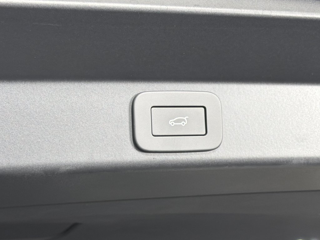 New 2027 Land Rover Range Rover Sport Dynamic SE AWD/4WD image 9