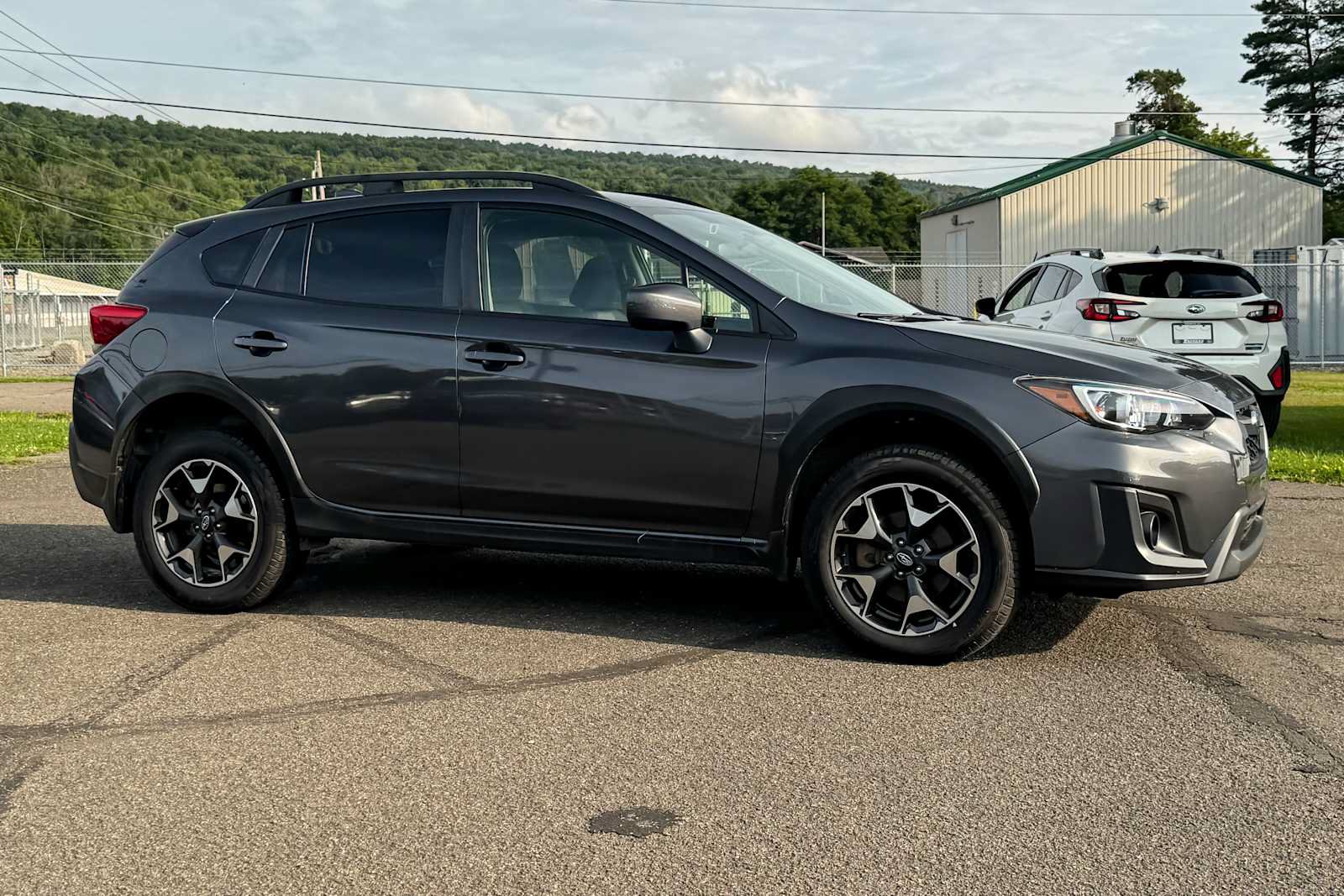 Used 2020 Subaru Crosstrek 2.0i Premium AWD/4WD image 2