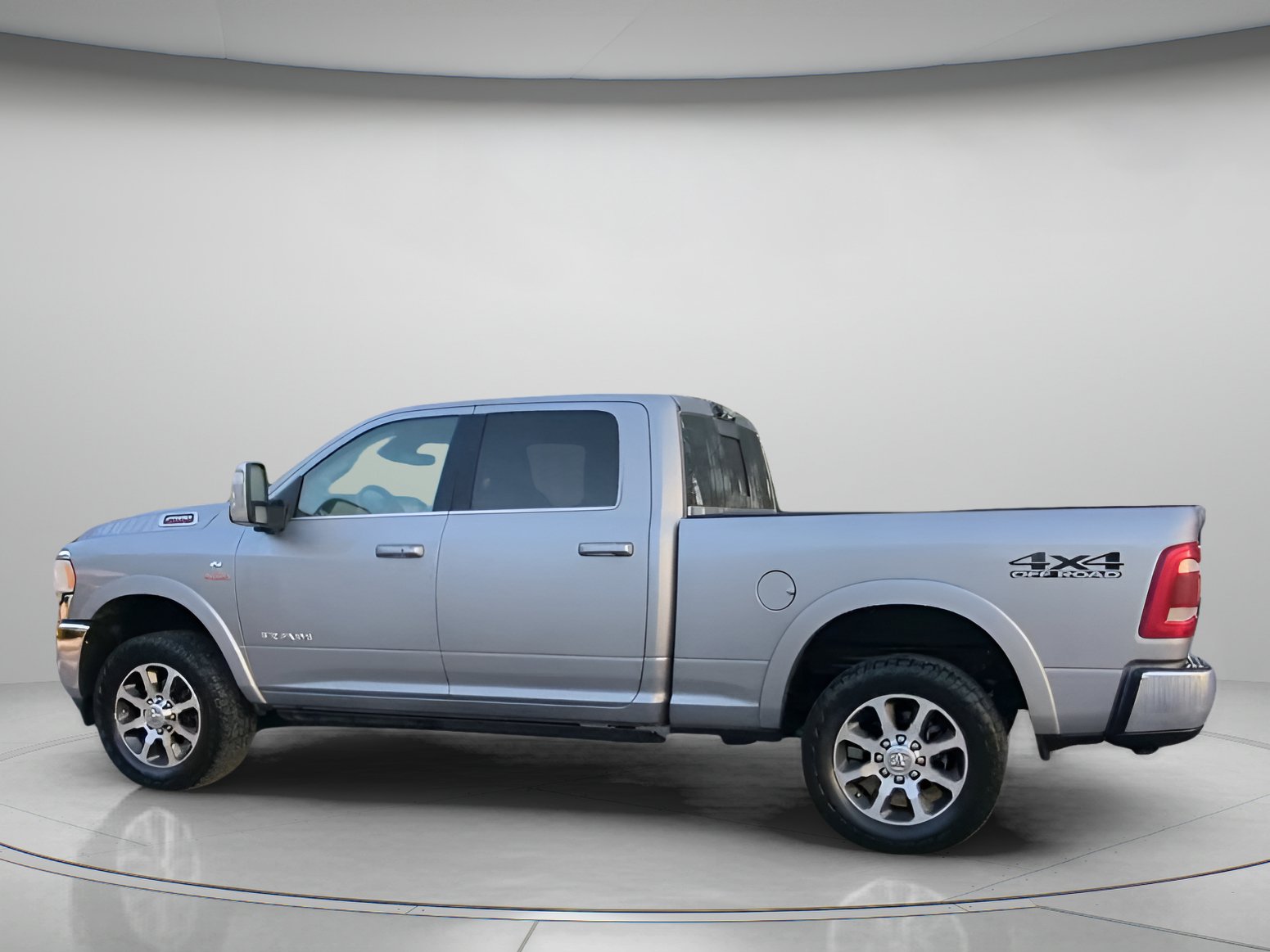 Used 2024 RAM 2500 Limited w/ Safety Group AWD/4WD image 18