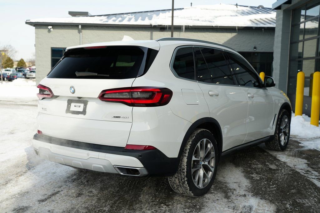 Used 2022 BMW X5 xDrive40i w/ Luxury Seating Package image 16