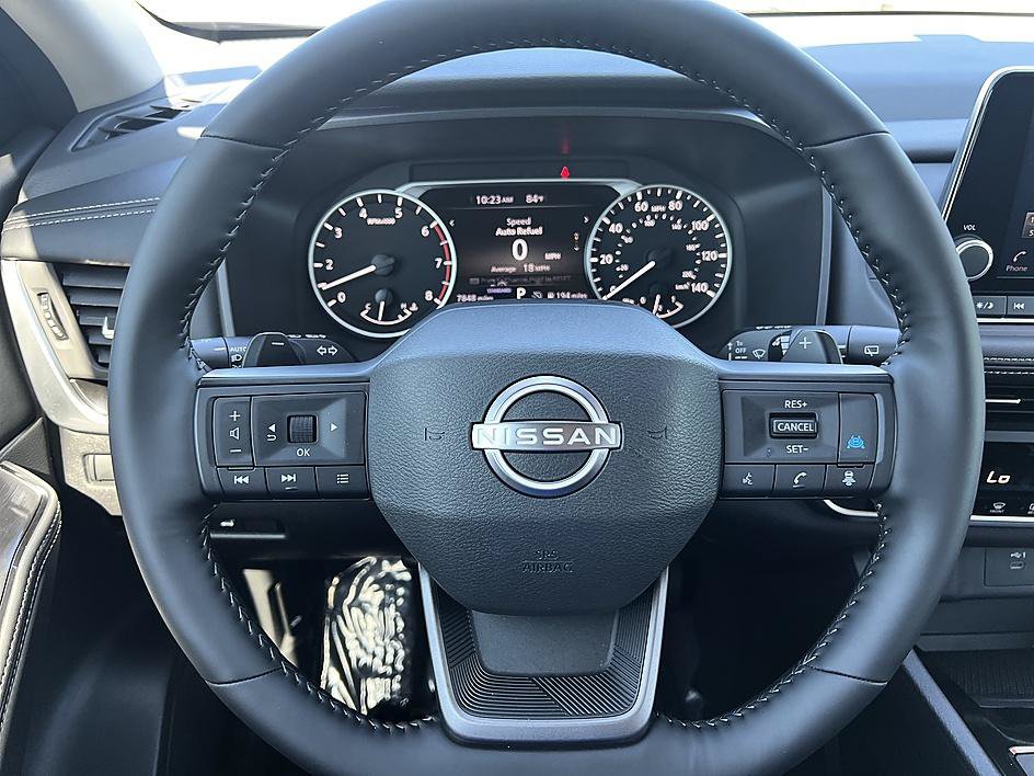 Certified 2025 Nissan Rogue SV FWD image 22