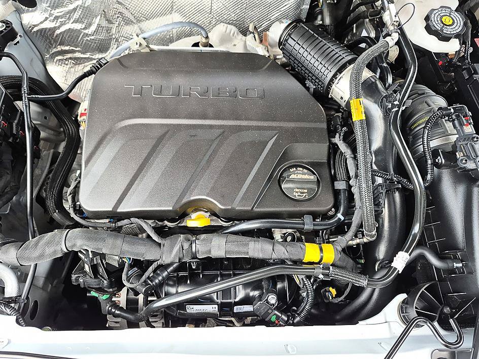 Certified 2026 Chevrolet Trax ACTIV FWD image 35