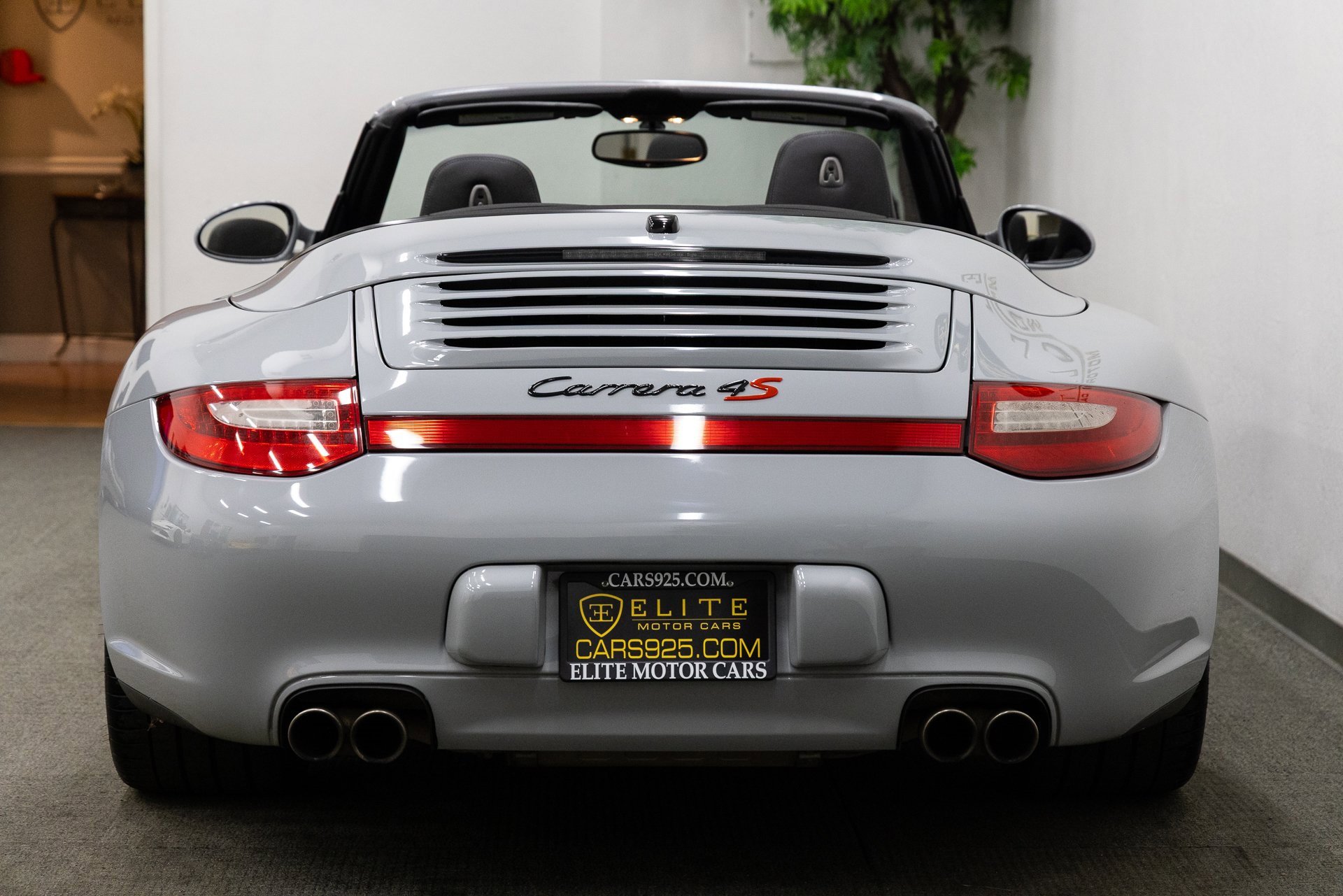 Used 2011 Porsche 911 Carrera 4S image 4