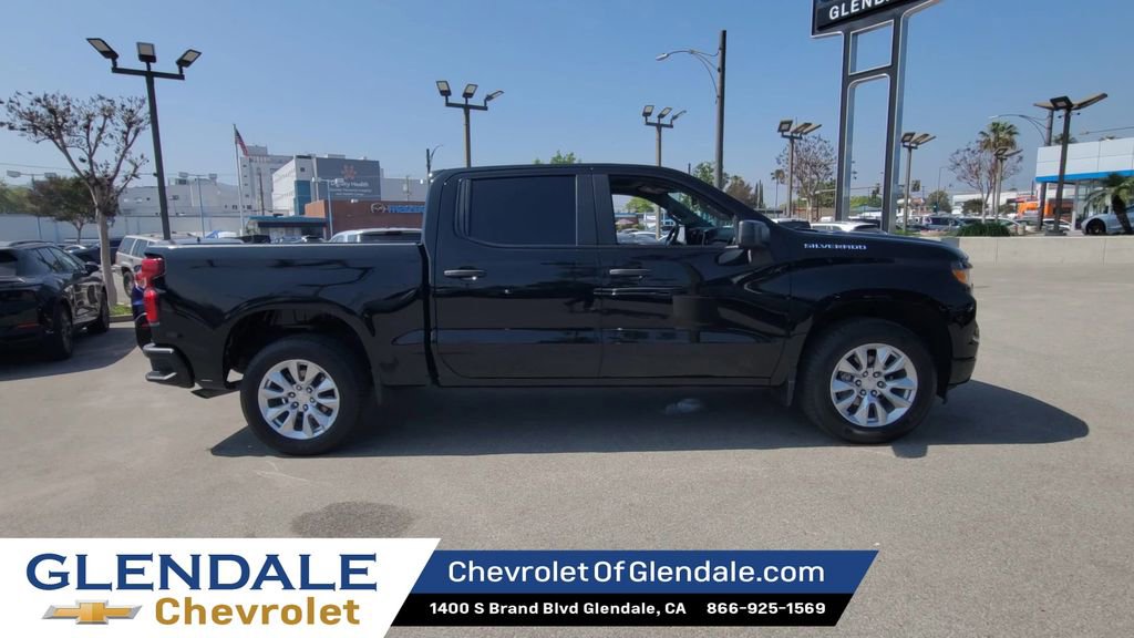 Used 2024 Chevrolet Silverado 1500 Custom image 9