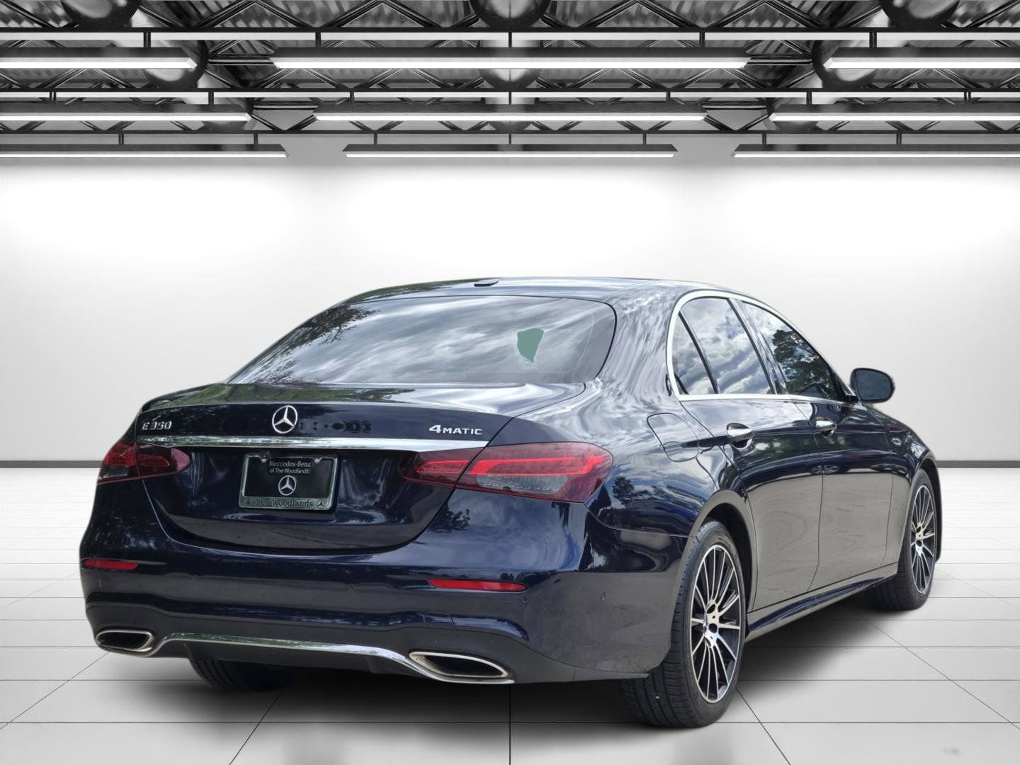 Used 2021 Mercedes-Benz E 350 4MATIC Sedan image 7