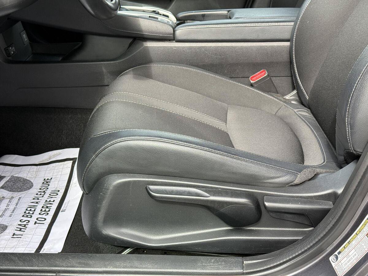 Used 2021 Honda Civic Sport image 13
