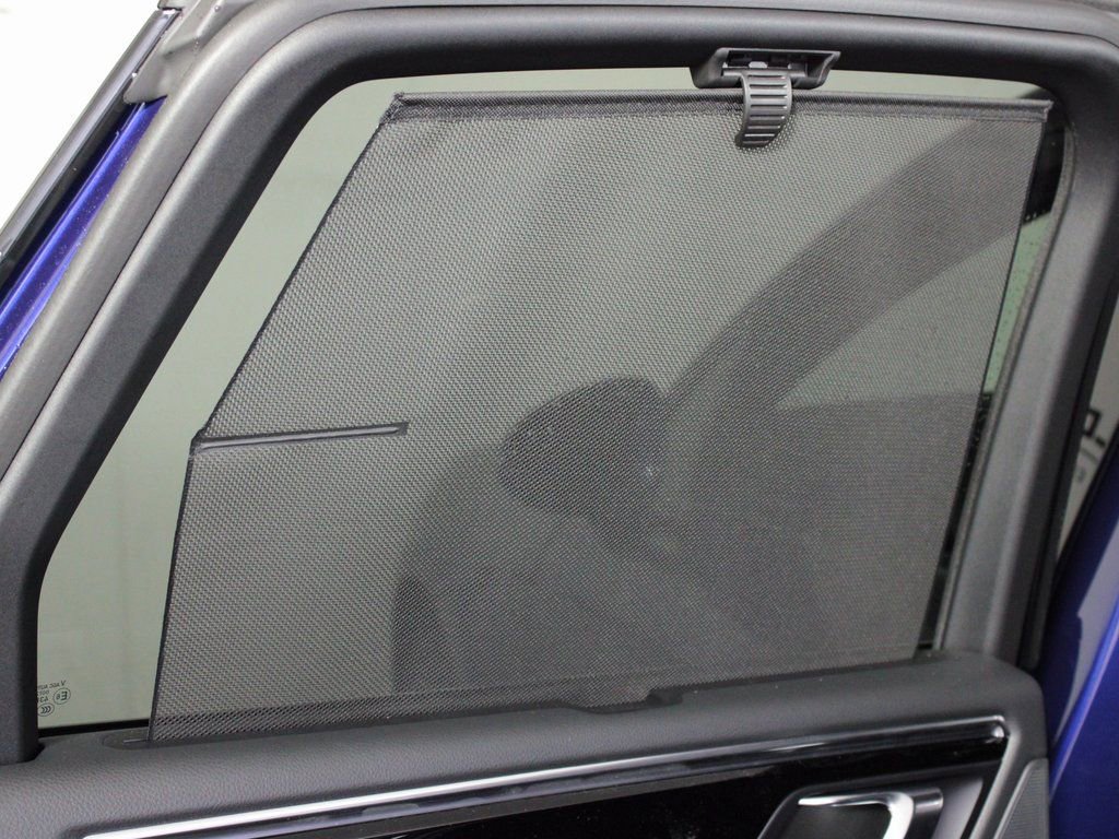 Certified 2025 Porsche Macan image 33