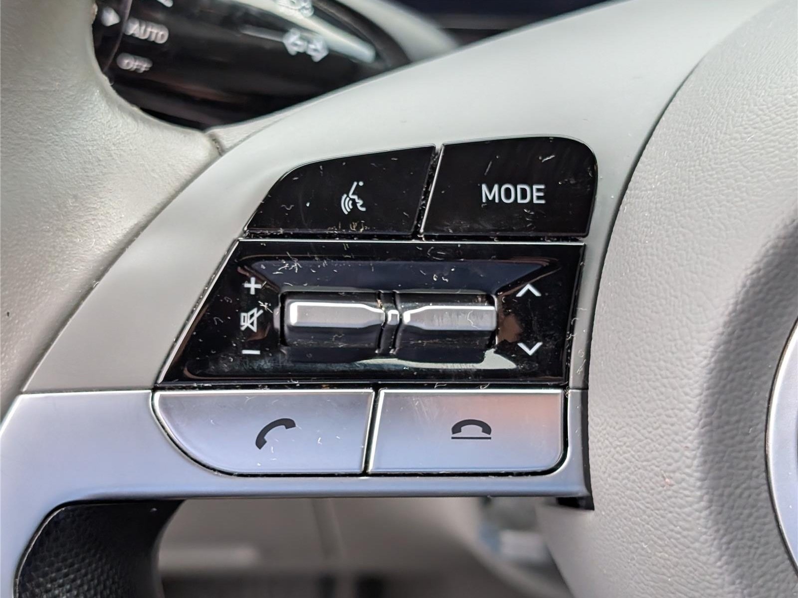 Used 2023 Hyundai Elantra SEL w/ Convenience Package FWD image 19