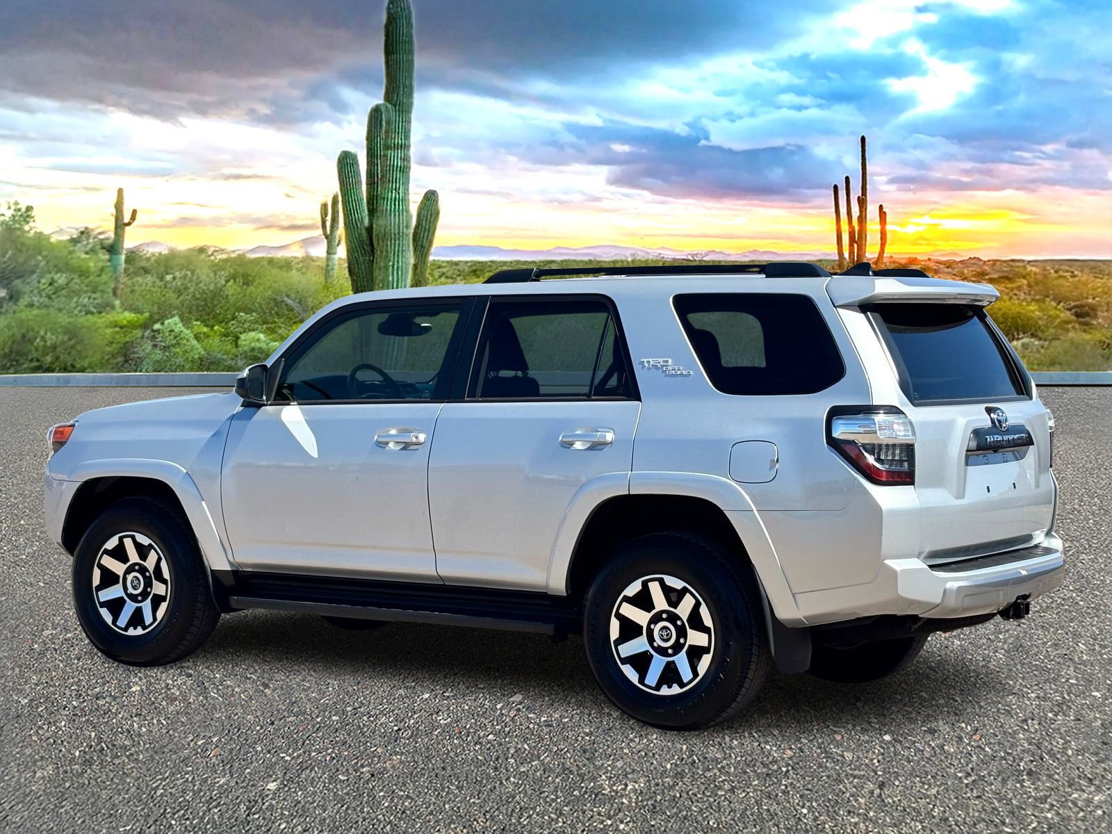 Used 2024 Toyota 4Runner TRD Off-Road image 4