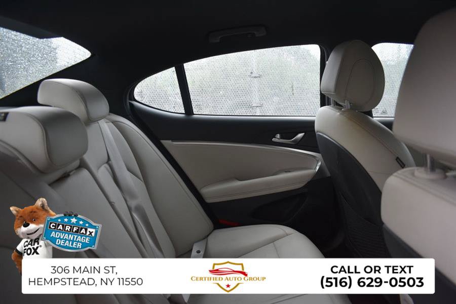 Used 2025 Genesis G70 2.5T image 24