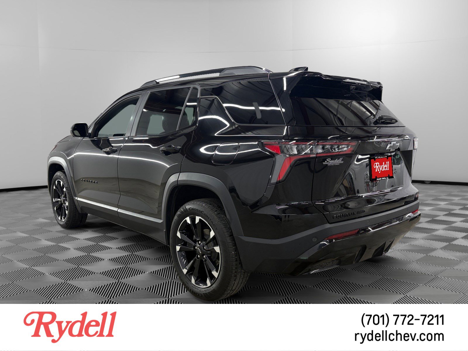 Used 2025 Chevrolet Equinox RS w/ Safety and Technology Package AWD/4WD image 3