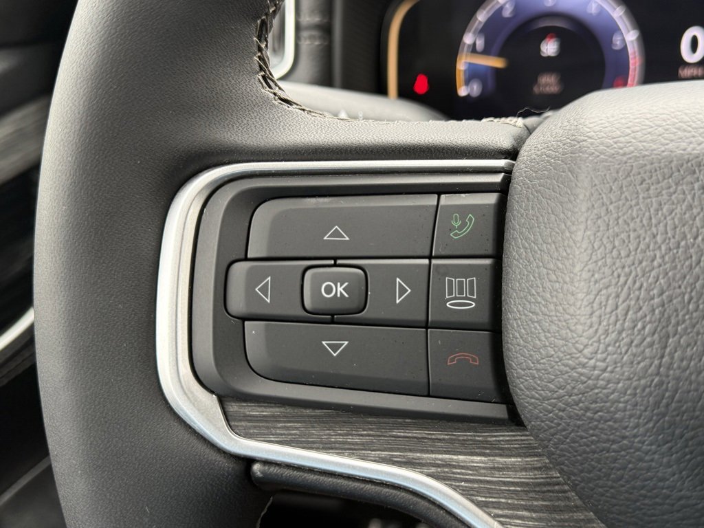 Used 2024 Jeep Wagoneer L Series II w/ Flexible Seating Group image 31