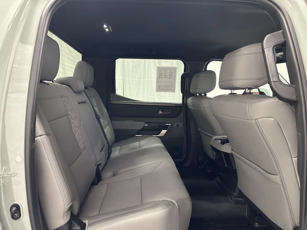 Used 2025 Toyota Tundra Limited AWD/4WD image 54