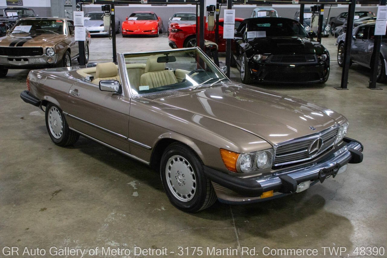 Used 1987 Mercedes-Benz 560 SL image 11