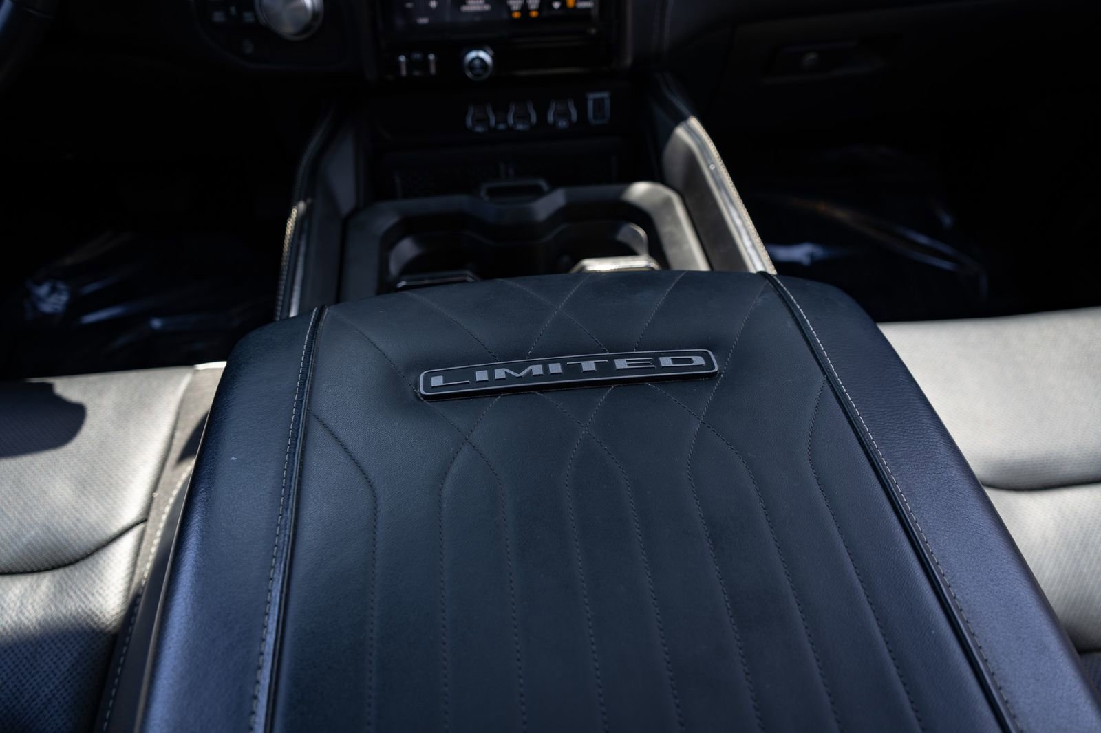 Used 2025 RAM 1500 Limited AWD/4WD image 21