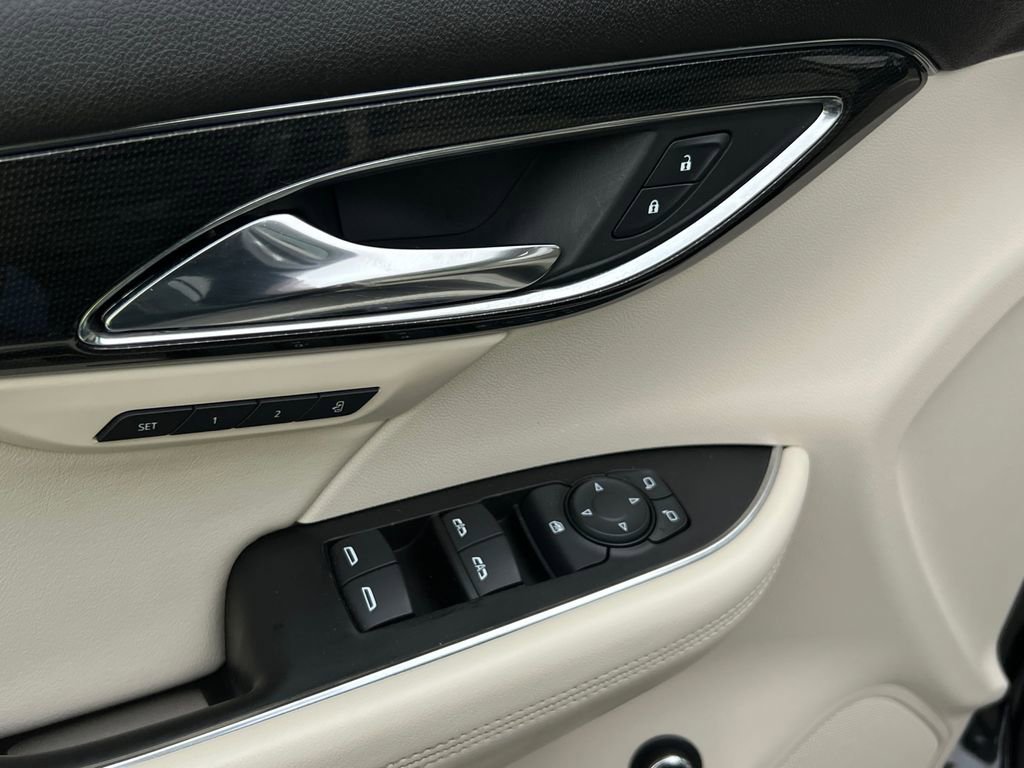 Used 2022 Buick Envision Essence w/ Safety Package image 22