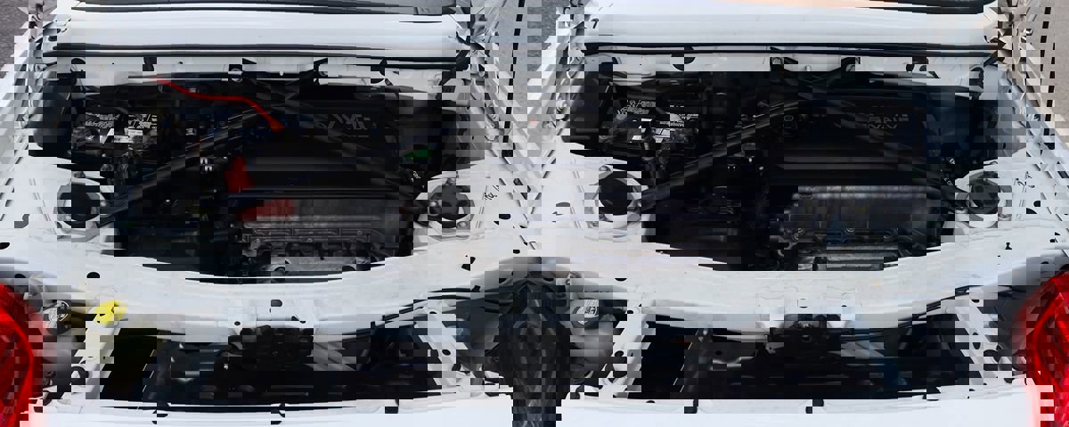 Used 2004 Toyota MR2 image 42