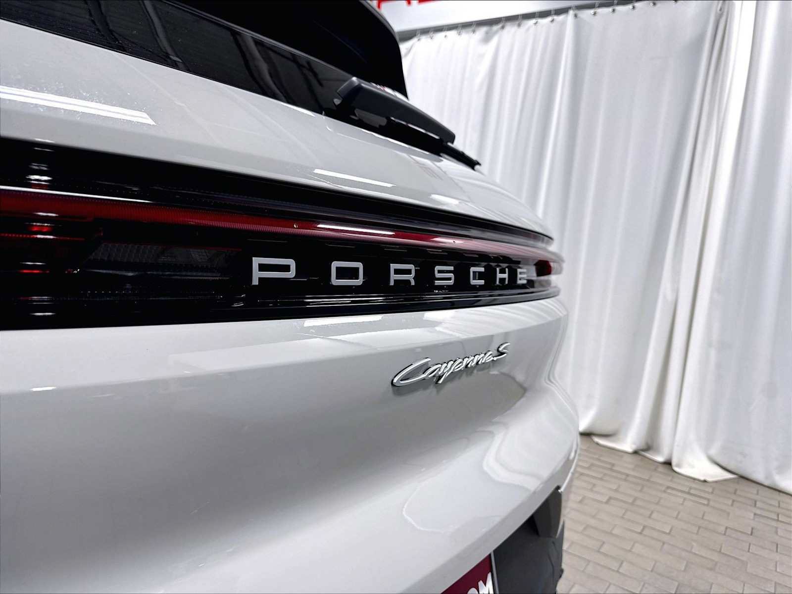 Used 2026 Porsche Cayenne S AWD/4WD image 34