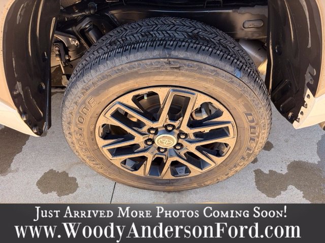 Used 2024 Toyota Tundra Limited AWD/4WD image 8
