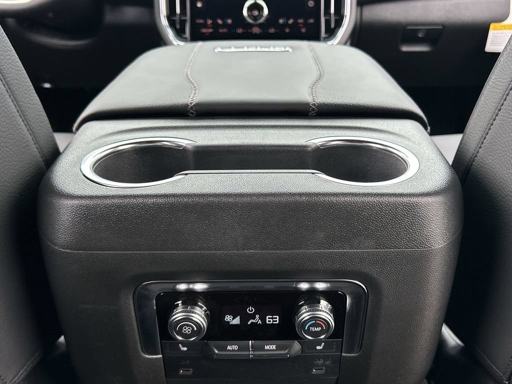 New 2026 GMC Yukon XL Denali AWD/4WD image 21