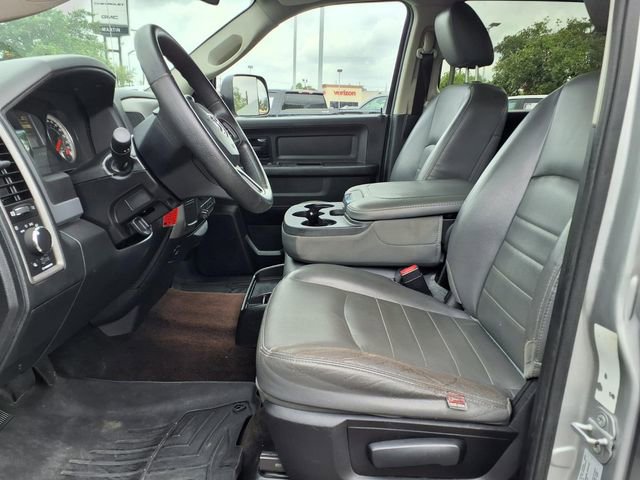 Used 2016 RAM 2500 Tradesman w/ Chrome Appearance Group RWD image 18