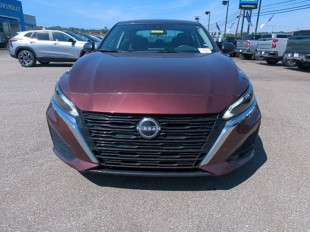 Used 2025 Nissan Altima 2.5 SV FWD image 4
