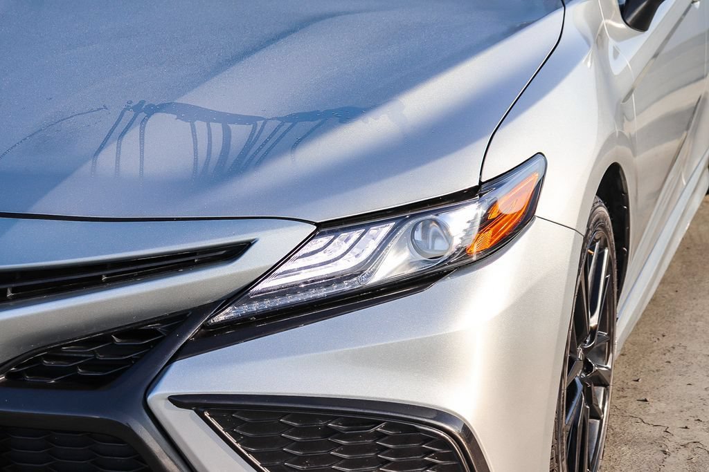 Used 2024 Toyota Camry XSE FWD image 5