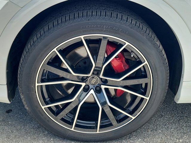 Certified 2023 Audi Q8 Premium Plus w/ Premium Plus Package AWD/4WD image 9