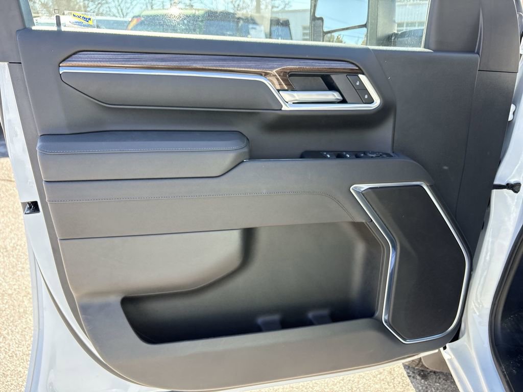 New 2025 Chevrolet Silverado 3500 LT w/ Convenience Package image 23