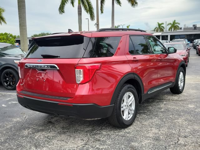 Used 2023 Ford Explorer XLT RWD image 3