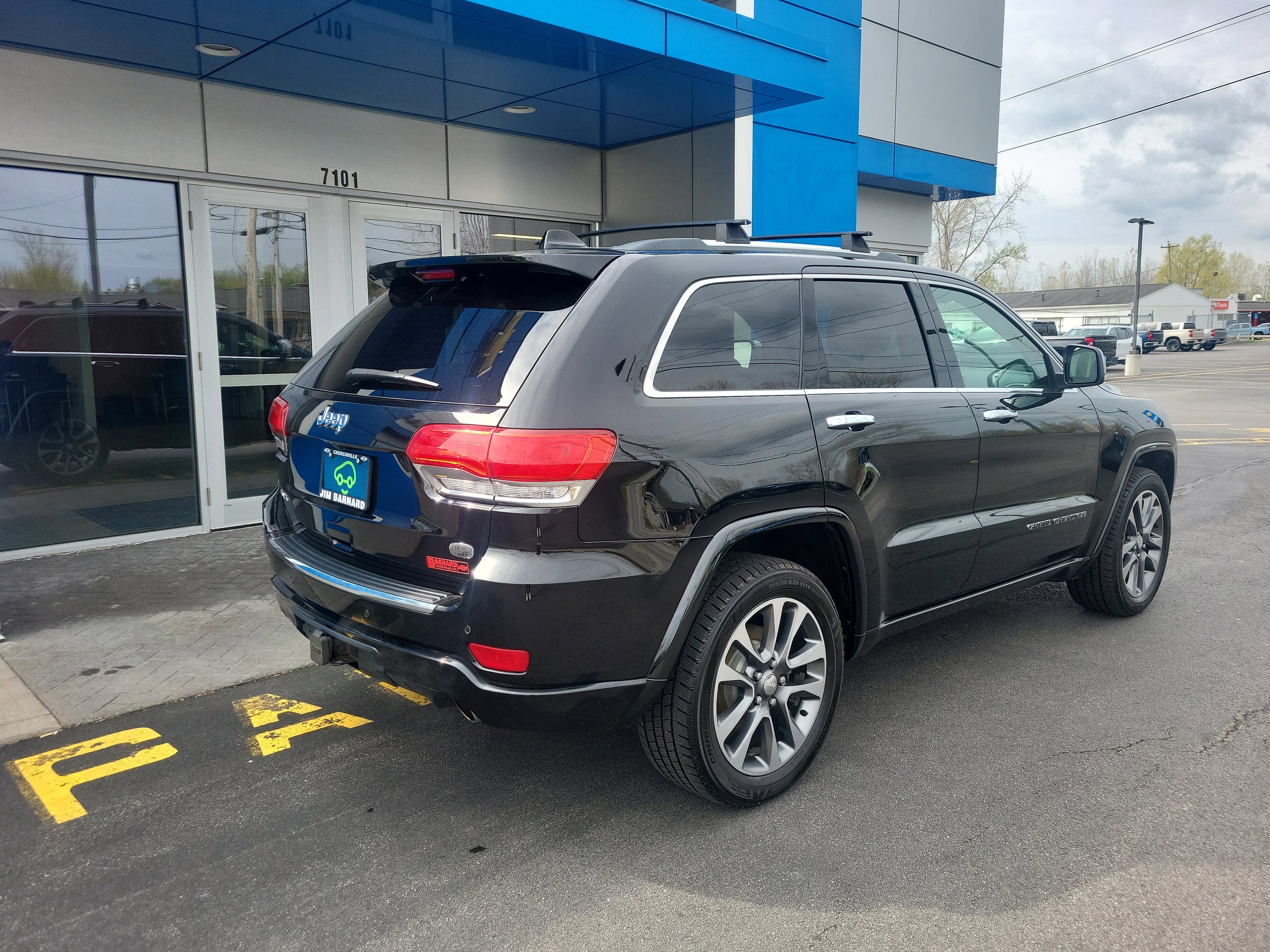 Used 2018 Jeep Grand Cherokee Overland AWD/4WD image 12