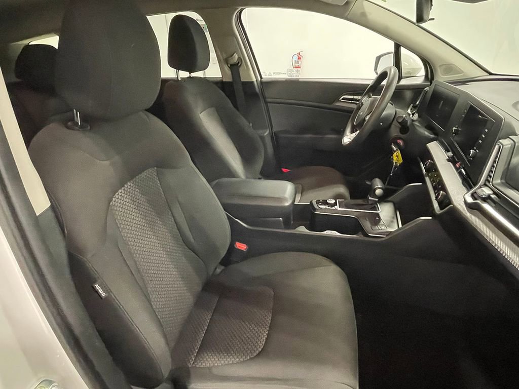 Used 2023 Kia Sportage LX AWD/4WD image 24