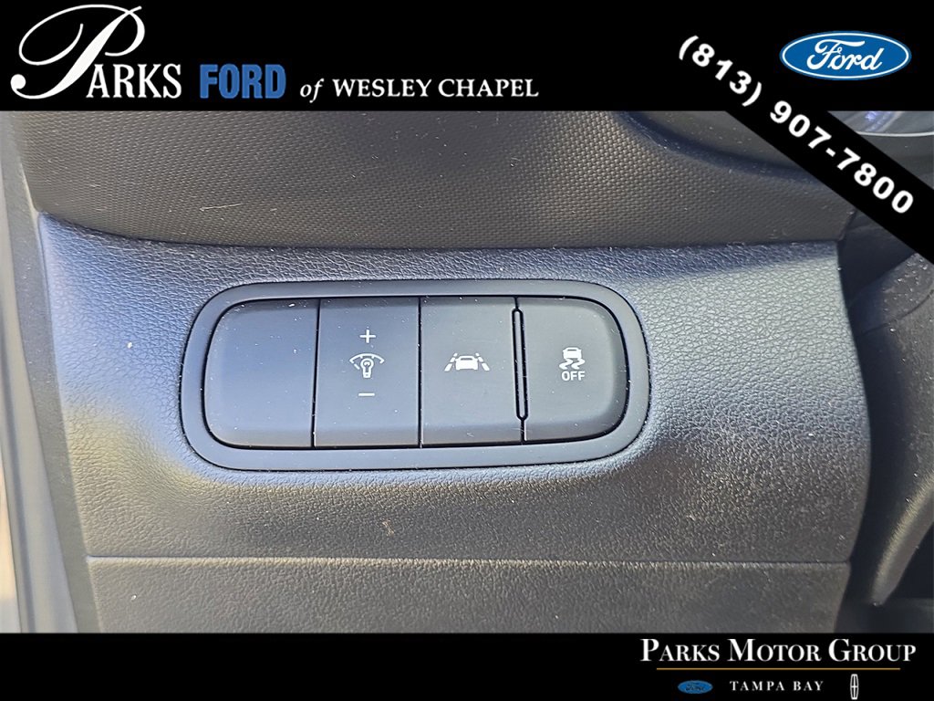 Used 2020 Hyundai Venue SE image 24