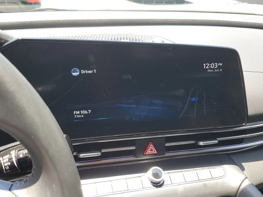 Used 2022 Hyundai Elantra Limited w/ Cargo Package FWD image 28