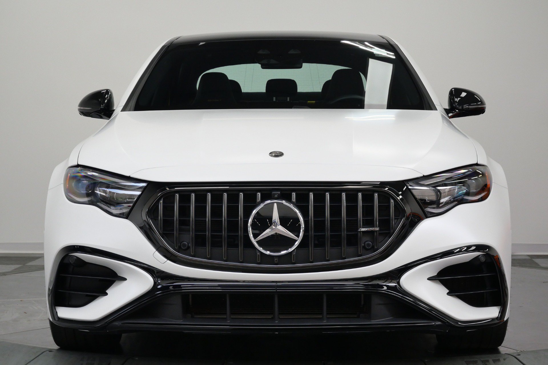 Used 2025 Mercedes-Benz E 53 AMG e 4MATIC Sedan image 4