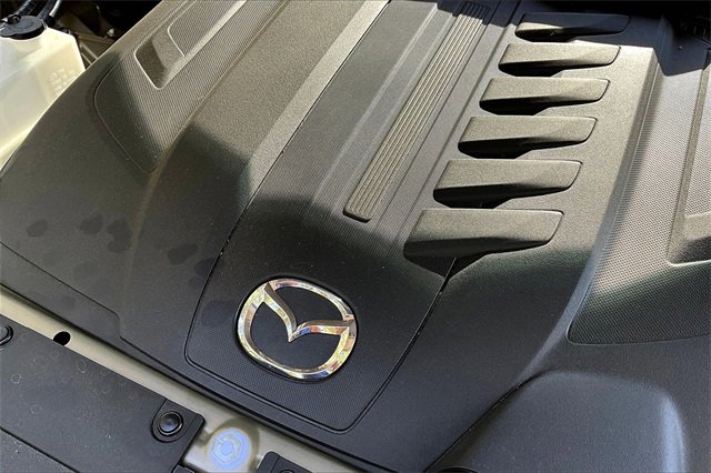 Certified 2025 MAZDA CX-70 3.3 Turbo S w/ Premium Package image 28