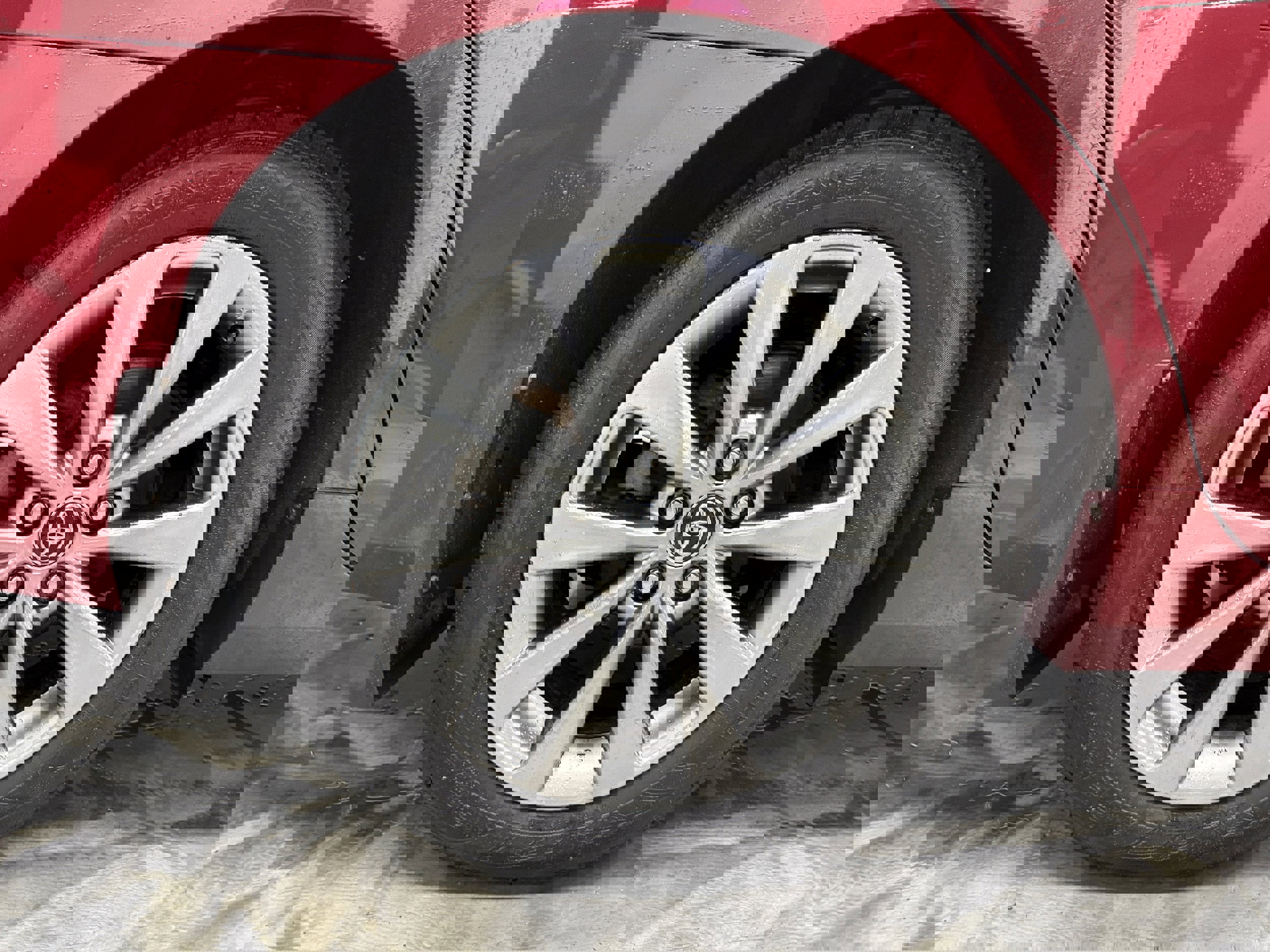 Used 2017 Toyota Camry XLE image 23