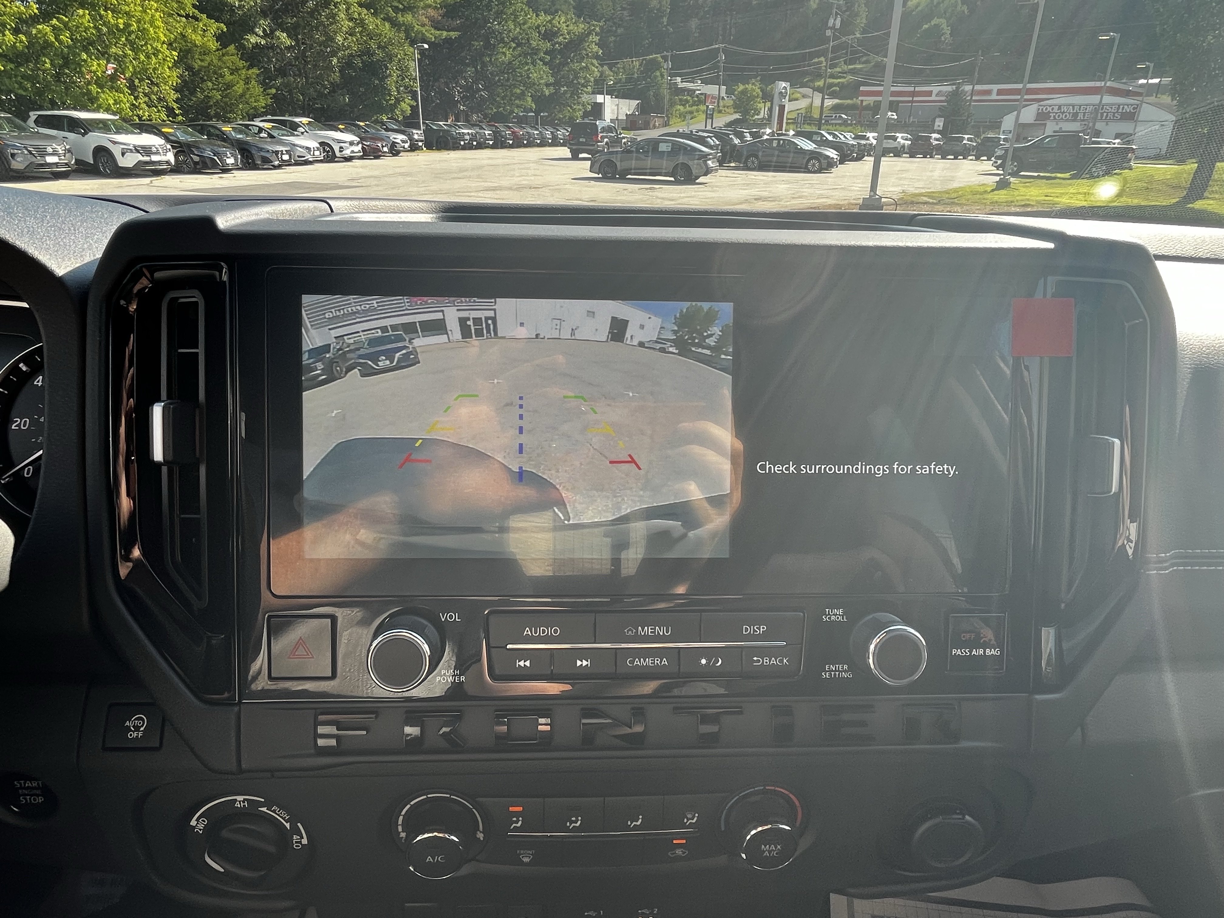 New 2026 Nissan Frontier SV w/ Tow Package AWD/4WD image 21