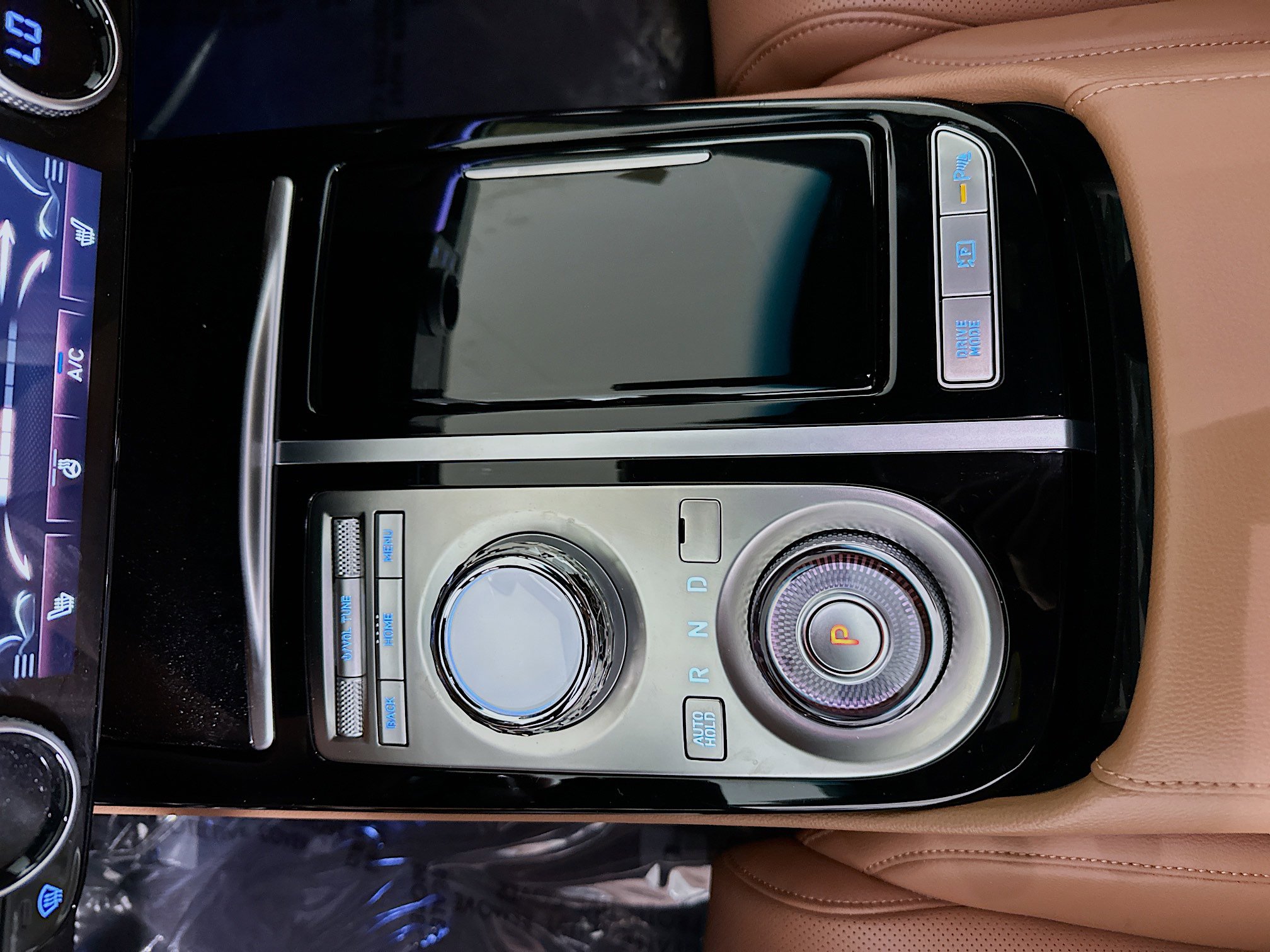 Used 2024 Genesis G80 2.5T image 22